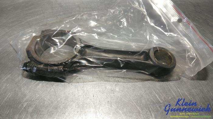 Gebruikte Drijfstang Audi SQ5 Prijs € 40,00 Margeregeling aangeboden door Klein Gunnewiek Autodemontage & Motorentechniek