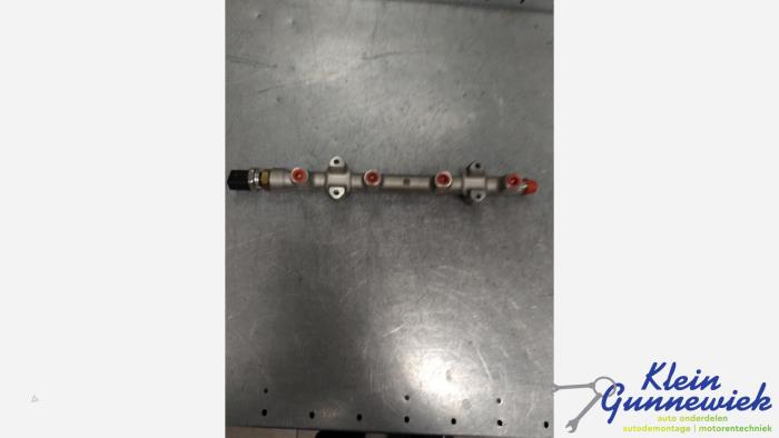 Gebruikte Injector brug Volkswagen Golf Sportsvan Prijs € 32,00 Margeregeling aangeboden door Klein Gunnewiek Autodemontage & Motorentechniek