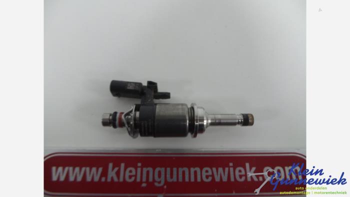 Gebruikte Injector (benzine injectie) Seat Ateca Prijs € 67,00 Margeregeling aangeboden door Klein Gunnewiek Autodemontage & Motorentechniek