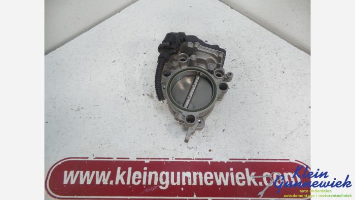 Gebruikte Gasklephuis BMW 7-Serie Prijs € 20,00 Margeregeling aangeboden door Klein Gunnewiek Autodemontage & Motorentechniek