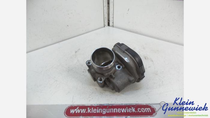Gebruikte Gasklephuis Ford Focus Prijs € 15,00 Margeregeling aangeboden door Klein Gunnewiek Autodemontage & Motorentechniek