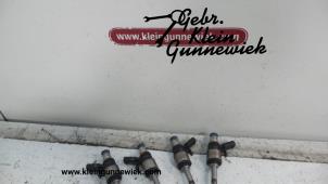 Gebruikte Injector (benzine injectie) Volkswagen Tiguan Prijs € 225,00 Margeregeling aangeboden door Gebr.Klein Gunnewiek Ho.BV