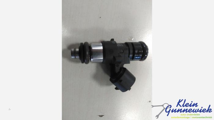 Gebruikte Injector (benzine injectie) Volkswagen Polo Prijs € 20,00 Margeregeling aangeboden door Klein Gunnewiek Autodemontage & Motorentechniek