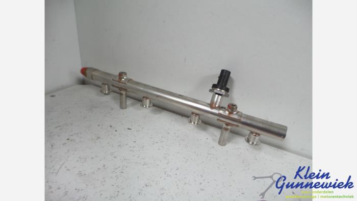 Gebruikte Injector brug Volkswagen Golf Prijs € 37,00 Margeregeling aangeboden door Klein Gunnewiek Autodemontage & Motorentechniek