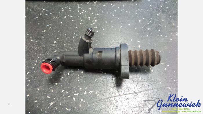 Gebruikte Koppeling Hulp Cilinder Skoda Superb Prijs € 20,00 Margeregeling aangeboden door Klein Gunnewiek Autodemontage & Motorentechniek