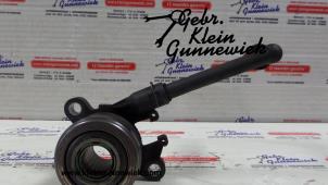Gebruikte Koppeling Hulp Cilinder Renault Laguna Prijs op aanvraag aangeboden door Gebr.Klein Gunnewiek Ho.BV