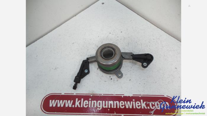 Gebruikte Koppeling Hulp Cilinder Volkswagen Crafter Prijs € 72,00 Margeregeling aangeboden door Klein Gunnewiek Autodemontage & Motorentechniek