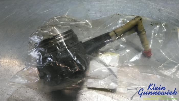 Gebruikte Koppeling Hulp Cilinder Volkswagen Golf Prijs € 38,00 Margeregeling aangeboden door Klein Gunnewiek Autodemontage & Motorentechniek