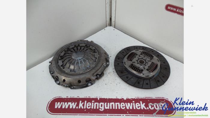 Gebruikte Koppelingsset (compleet) Renault Captur Prijs € 175,00 Margeregeling aangeboden door Klein Gunnewiek Autodemontage & Motorentechniek