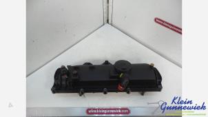 Gebruikte Kleppendeksel Renault Twingo Prijs € 35,00 Margeregeling aangeboden door Klein Gunnewiek Autodemontage & Motorentechniek