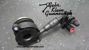 Gebruikte Koppeling Hulp Cilinder Ford Focus Prijs op aanvraag aangeboden door Gebr.Klein Gunnewiek Ho.BV