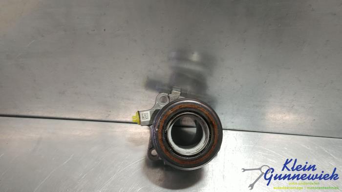 Gebruikte Koppeling Hulp Cilinder Opel Zafira Prijs € 50,00 Margeregeling aangeboden door Klein Gunnewiek Autodemontage & Motorentechniek
