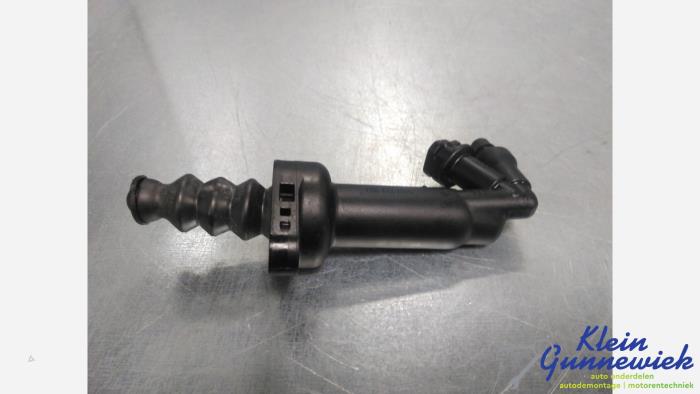 Gebruikte Koppeling Hulp Cilinder Volkswagen Polo Prijs € 17,00 Margeregeling aangeboden door Klein Gunnewiek Autodemontage & Motorentechniek