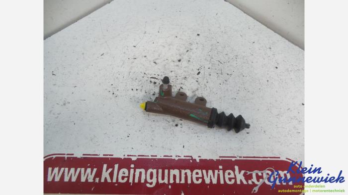 Gebruikte Koppeling Hulp Cilinder Toyota Hilux Prijs € 26,00 Margeregeling aangeboden door Klein Gunnewiek Autodemontage & Motorentechniek