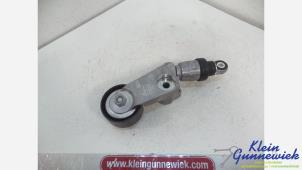 Gebruikte Spanrol Multiriem Renault Trafic Prijs € 35,00 Margeregeling aangeboden door Klein Gunnewiek Autodemontage & Motorentechniek