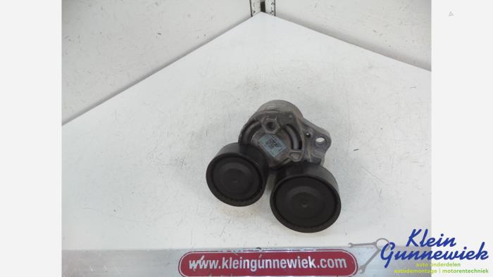 Gebruikte Spanrol Multiriem BMW 5-Serie Prijs € 45,00 Margeregeling aangeboden door Klein Gunnewiek Autodemontage & Motorentechniek