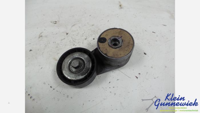Gebruikte Spanrol Multiriem Ford KA Prijs € 19,00 Margeregeling aangeboden door Klein Gunnewiek Autodemontage & Motorentechniek