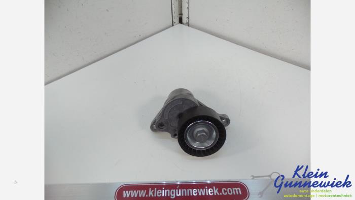 Gebruikte Spanrol Multiriem Renault Master Prijs € 20,00 Margeregeling aangeboden door Klein Gunnewiek Autodemontage & Motorentechniek