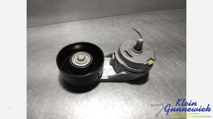 Nieuwe Spanrol Multiriem Opel Astra Prijs op aanvraag aangeboden door Klein Gunnewiek Autodemontage & Motorentechniek