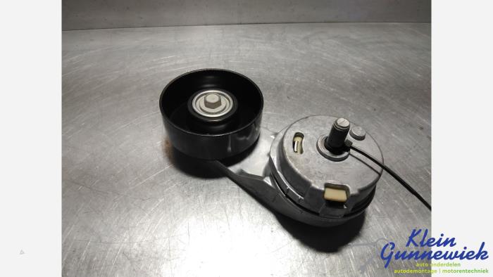 Nieuwe Spanrol Multiriem Opel Astra Prijs op aanvraag aangeboden door Klein Gunnewiek Autodemontage & Motorentechniek