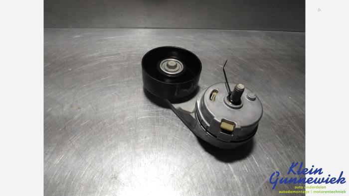 Nieuwe Spanrol Multiriem Opel Astra Prijs op aanvraag aangeboden door Klein Gunnewiek Autodemontage & Motorentechniek