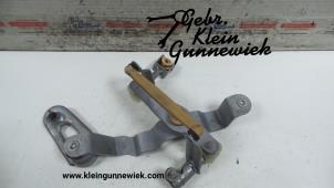 Gebruikte Versnellingsbak Mechaniek Opel Adam Prijs op aanvraag aangeboden door Gebr.Klein Gunnewiek Ho.BV