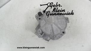 Gebruikte Vacuumpomp Rembekrachtiging Volkswagen T-Roc Prijs € 135,00 Margeregeling aangeboden door Gebr.Klein Gunnewiek Ho.BV