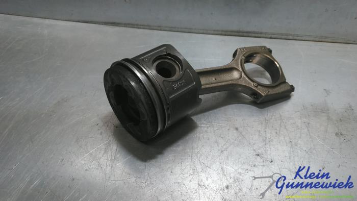 Gebruikte Zuiger BMW 3-Serie Prijs op aanvraag aangeboden door Klein Gunnewiek Autodemontage & Motorentechniek
