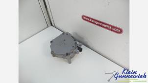 Gebruikte Vacuumpomp Rembekrachtiging Volkswagen Passat Prijs € 75,00 Margeregeling aangeboden door Klein Gunnewiek Autodemontage & Motorentechniek