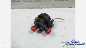 Gebruikte Waterpomp Volkswagen E-Golf Prijs € 35,00 Margeregeling aangeboden door Klein Gunnewiek Autodemontage & Motorentechniek