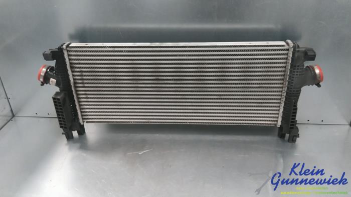 Intercooler van een Opel Astra 2011