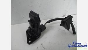 Gebruikte Luchthoeveelheidsmeter Toyota Hilux Prijs € 50,00 Margeregeling aangeboden door Klein Gunnewiek Autodemontage & Motorentechniek