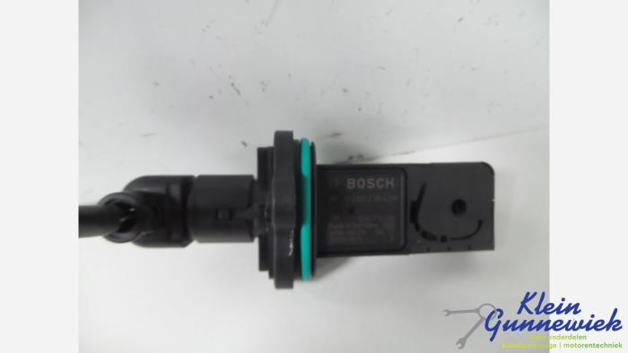 Gebruikte Luchthoeveelheidsmeter Opel Zafira Prijs € 17,00 Margeregeling aangeboden door Klein Gunnewiek Autodemontage & Motorentechniek