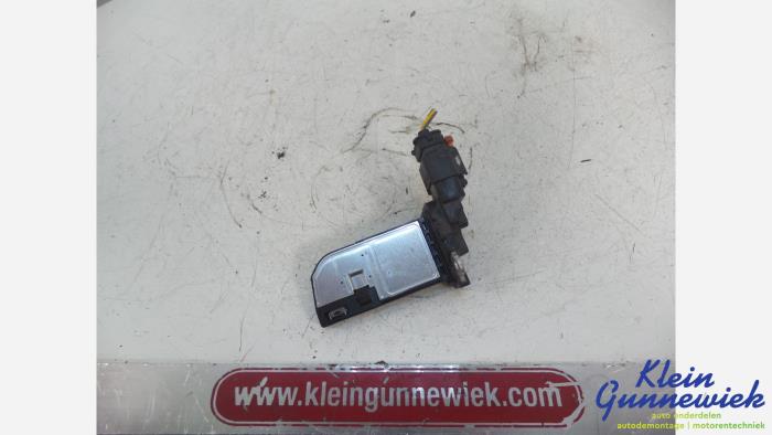 Gebruikte Luchthoeveelheidsmeter Citroen Berlingo Prijs € 15,00 Margeregeling aangeboden door Klein Gunnewiek Autodemontage & Motorentechniek