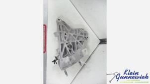 Gebruikte Motorsteun Hyundai Kona Prijs € 75,00 Margeregeling aangeboden door Klein Gunnewiek Autodemontage & Motorentechniek