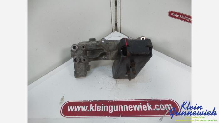 Gebruikte Motorrubber Iveco New Daily Prijs € 18,00 Margeregeling aangeboden door Klein Gunnewiek Autodemontage & Motorentechniek