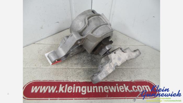 Gebruikte Motorsteun Ford Galaxy Prijs € 39,00 Margeregeling aangeboden door Klein Gunnewiek Autodemontage & Motorentechniek