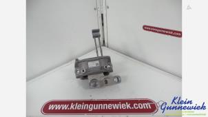 Gebruikte Motorsteun Volkswagen Golf Prijs € 35,00 Margeregeling aangeboden door Klein Gunnewiek Autodemontage & Motorentechniek