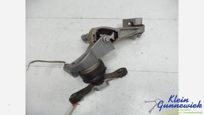 Gebruikte Motorrubber Volvo V40 Prijs € 20,00 Margeregeling aangeboden door Klein Gunnewiek Autodemontage & Motorentechniek