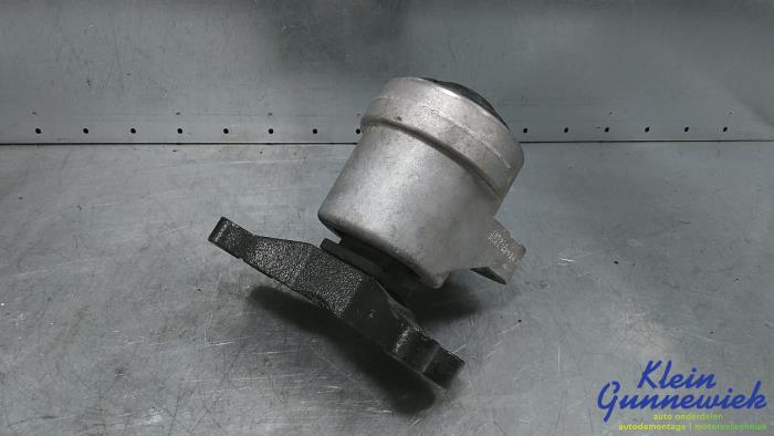 Motorsteun van een Ford Transit Custom 2013