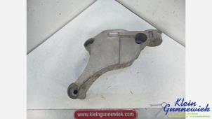 Gebruikte Motorsteun Opel Astra Prijs € 25,00 Margeregeling aangeboden door Klein Gunnewiek Autodemontage & Motorentechniek