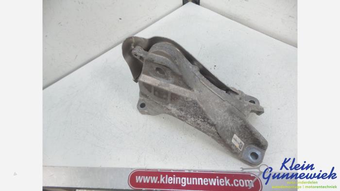 Gebruikte Motorrubber BMW M1 Prijs € 24,00 Margeregeling aangeboden door Klein Gunnewiek Autodemontage & Motorentechniek