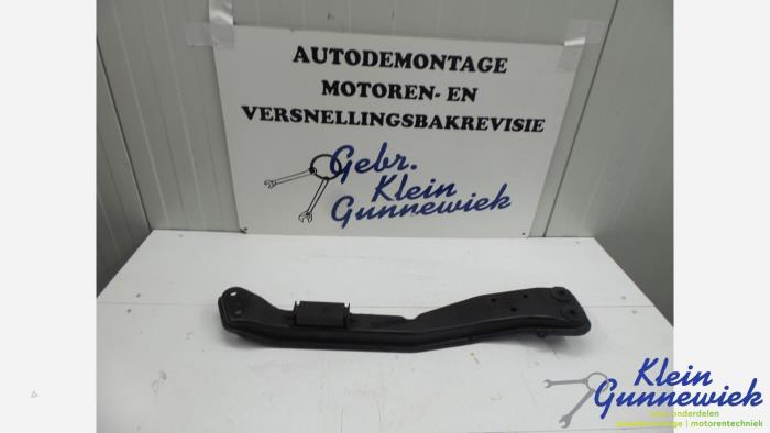 Gebruikte Motorbalk Hyundai Matrix Prijs € 35,00 Margeregeling aangeboden door Klein Gunnewiek Autodemontage & Motorentechniek