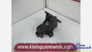 Gebruikte Motorsteun Toyota Hilux Prijs € 35,00 Margeregeling aangeboden door Klein Gunnewiek Autodemontage & Motorentechniek