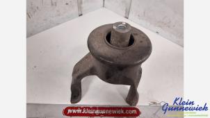 Gebruikte Motorsteun Volkswagen Bestel Prijs € 20,00 Margeregeling aangeboden door Klein Gunnewiek Autodemontage & Motorentechniek