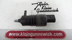 Gebruikte Ruitensproeierpomp voor Honda Civic Prijs op aanvraag aangeboden door Gebr.Klein Gunnewiek Ho.BV