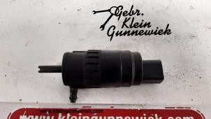 Gebruikte Ruitensproeierpomp voor Volkswagen Eos Prijs € 20,00 Margeregeling aangeboden door Gebr.Klein Gunnewiek Ho.BV