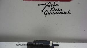 Gebruikte Ruitensproeierpomp voor Volkswagen Sharan Prijs € 15,00 Margeregeling aangeboden door Gebr.Klein Gunnewiek Ho.BV