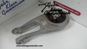 Gebruikte Versnellingsbak Steun Opel Insignia Prijs op aanvraag aangeboden door Gebr.Klein Gunnewiek Ho.BV