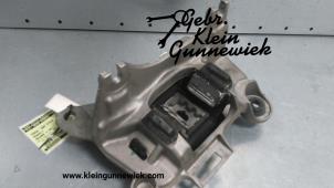Gebruikte Versnellingsbak Steun Renault Megane Prijs op aanvraag aangeboden door Gebr.Klein Gunnewiek Ho.BV